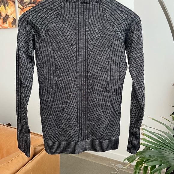 Lululemon Rest Less Pullover - Picture 4 of 4